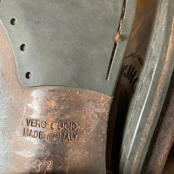 Brown Suede boots - Picture 8 of 9